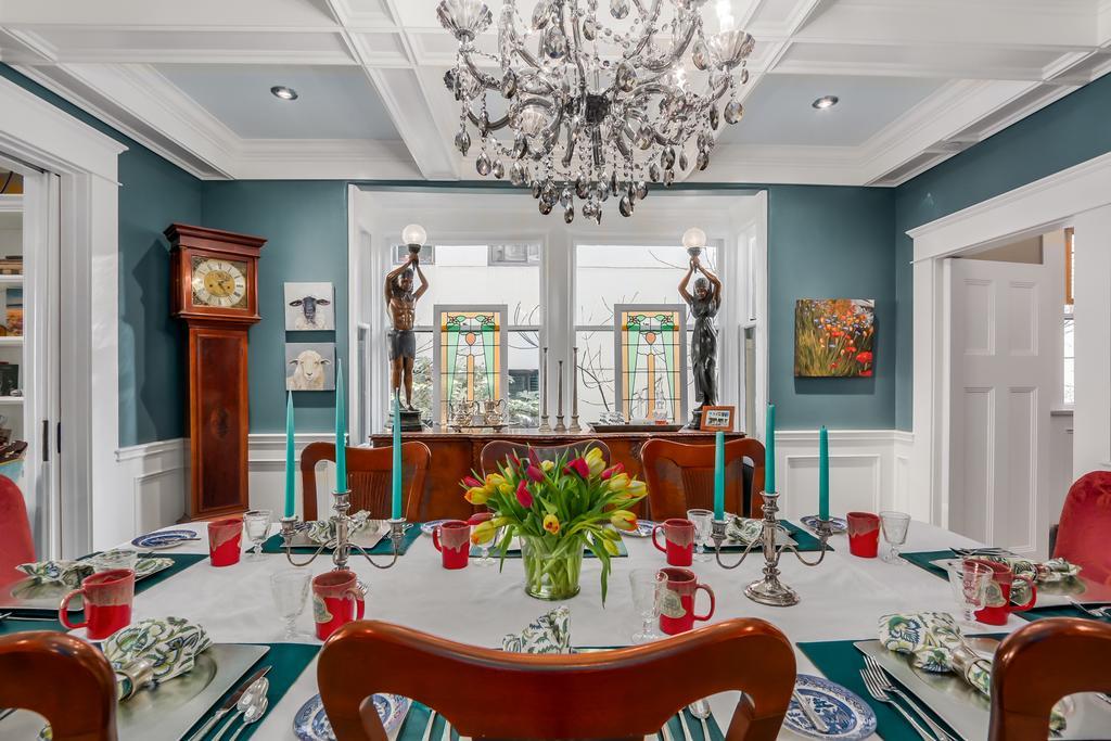 לאנגלי West End Guest House מראה חיצוני תמונה
